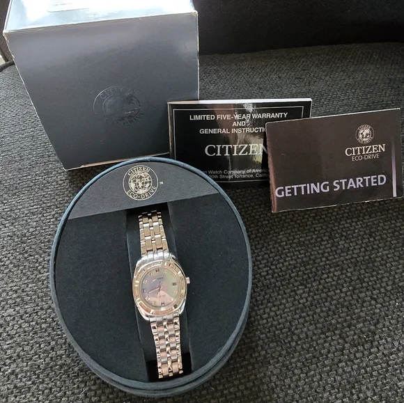 Women's Citizen eco drive watch - Picture 1 of 16